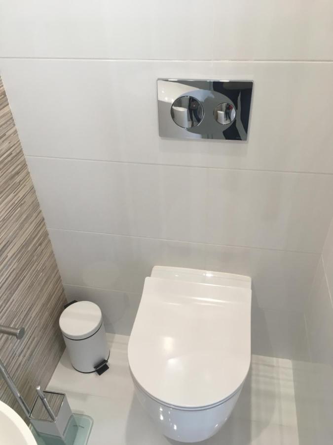 Bedrooms In Modern Guest House Almada Ngoại thất bức ảnh