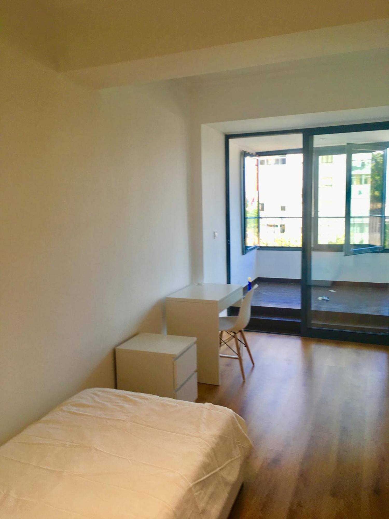 Bedrooms In Modern Guest House Almada Ngoại thất bức ảnh